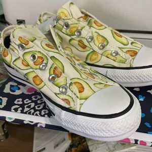 NWT - Converse All-Stars